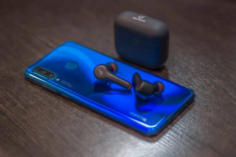 Czy można kupić dobry smartfon do 1500 zł? Sprawdzamy!