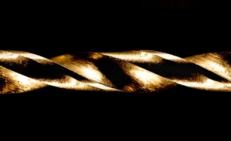 Czym jest hartowanie laserowe i jakie korzyści przynosi w obróbce metali?